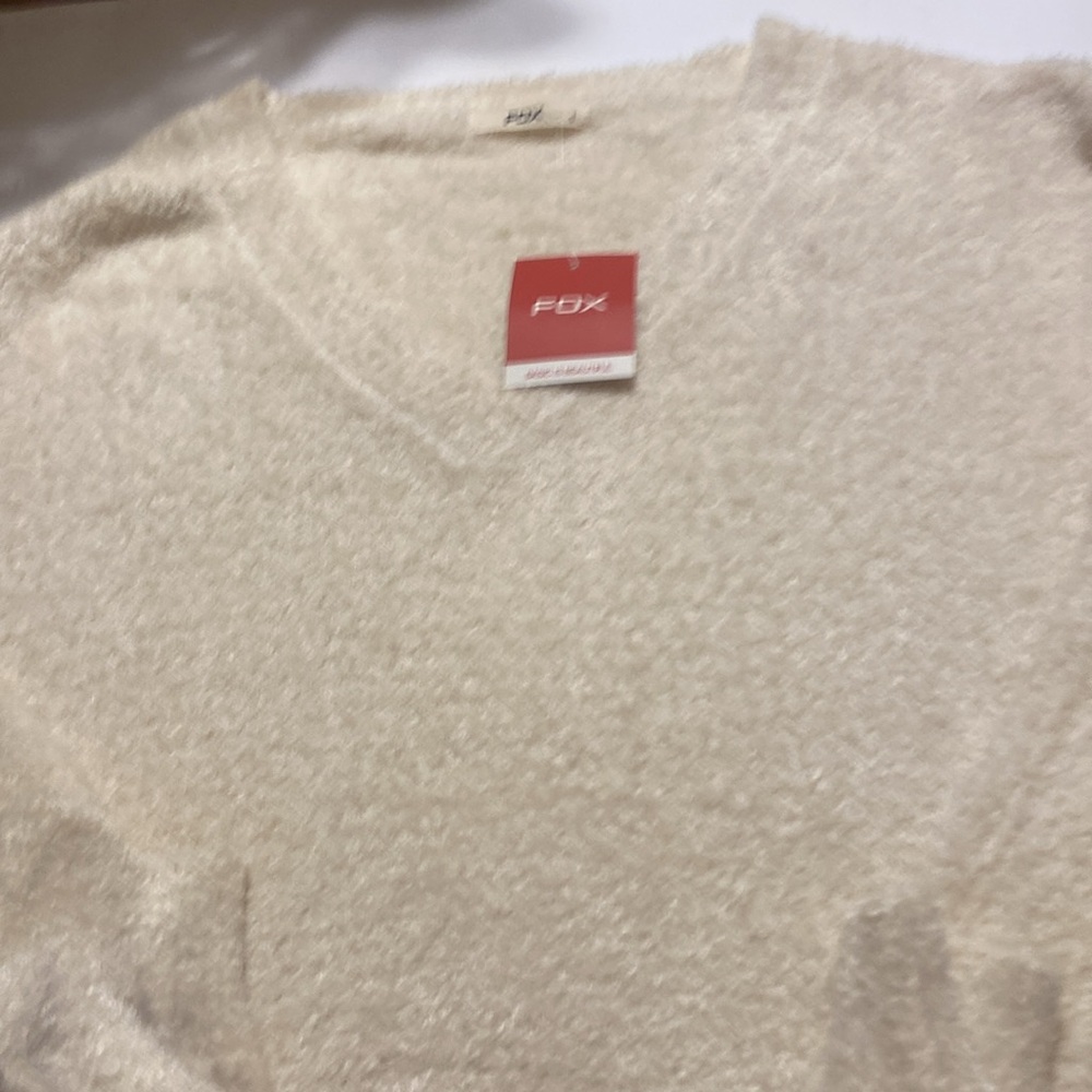 Fox Cream V-Neck Sweater